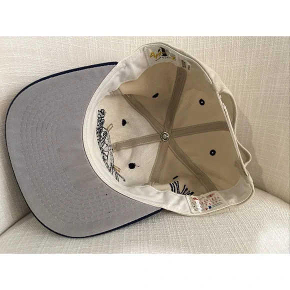 Vintage 90's #1 Apparel New York Yankees Snapback Hat Two Tone Embroidered